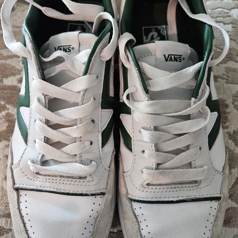 Vans Men's Classic White and Green Sneakers